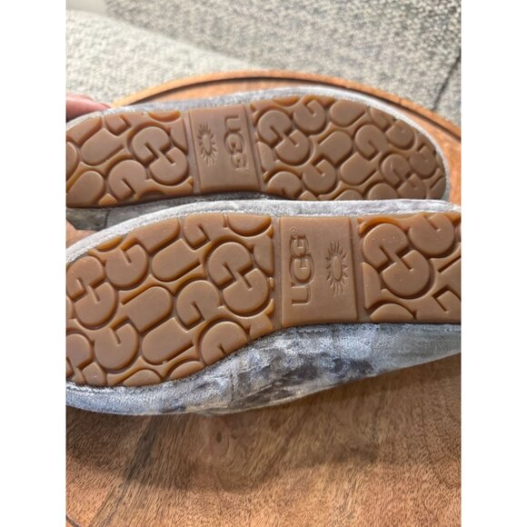 UGG Womens Velvet & Shearling Lined Slippers Size 7 Gray - Picture 5 of 10
